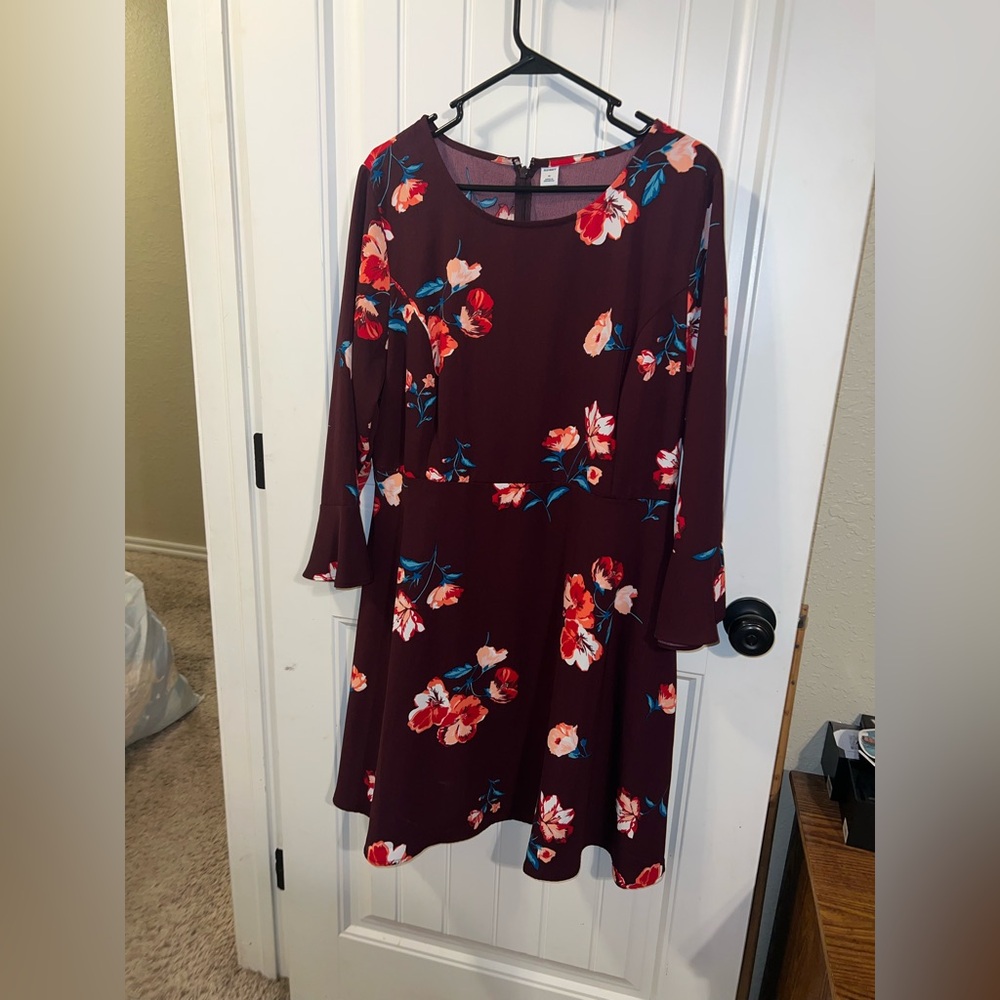 Size xl ladies old navy burgundy long bell sleeves dress